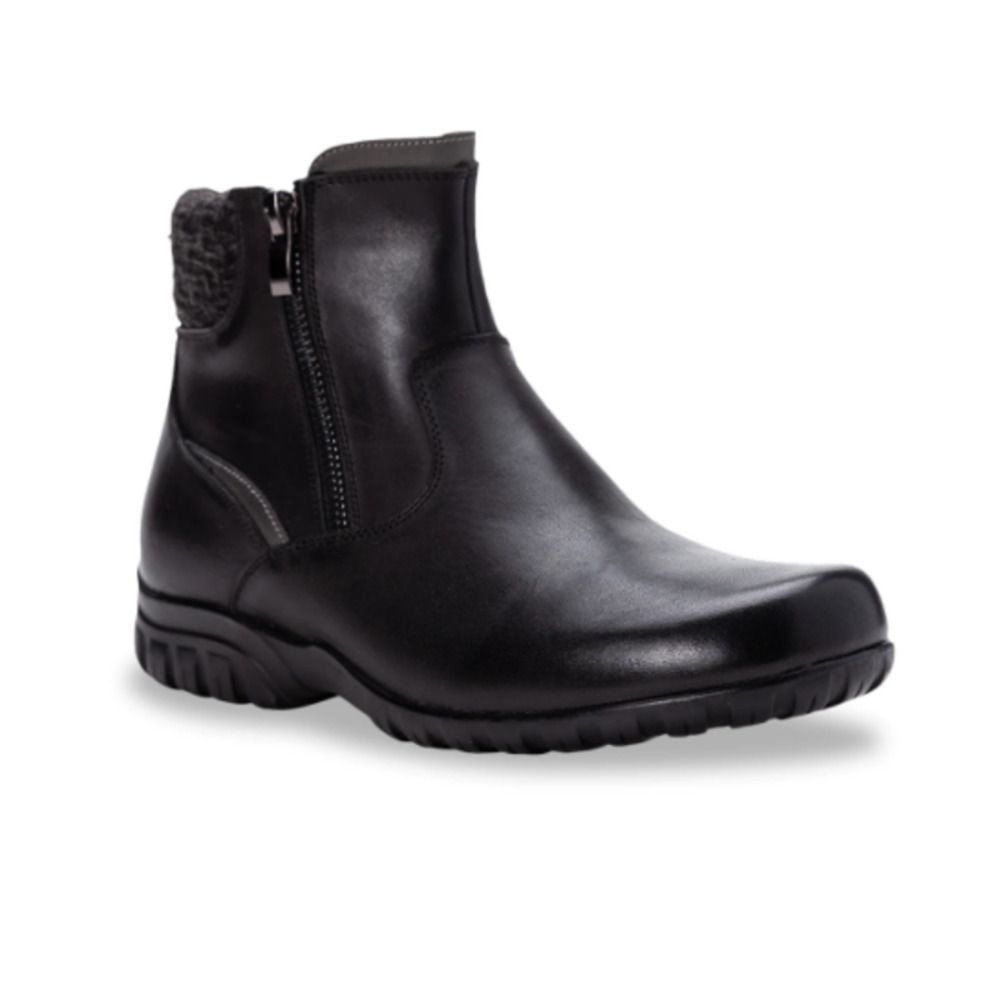 DARLEY SNOW BOOT ( size 11)